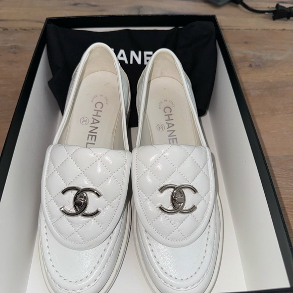 Chanel loafers - Picture 3 of 4